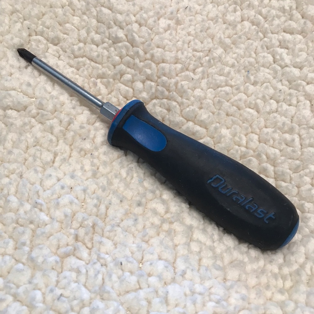 Duralast Phillips Head Screwdriver Tool
Blue & Black Handle